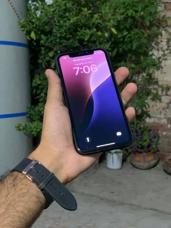 iPhone xr 128gb dual sim approved 6
