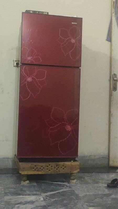 orient medium size fridge 0