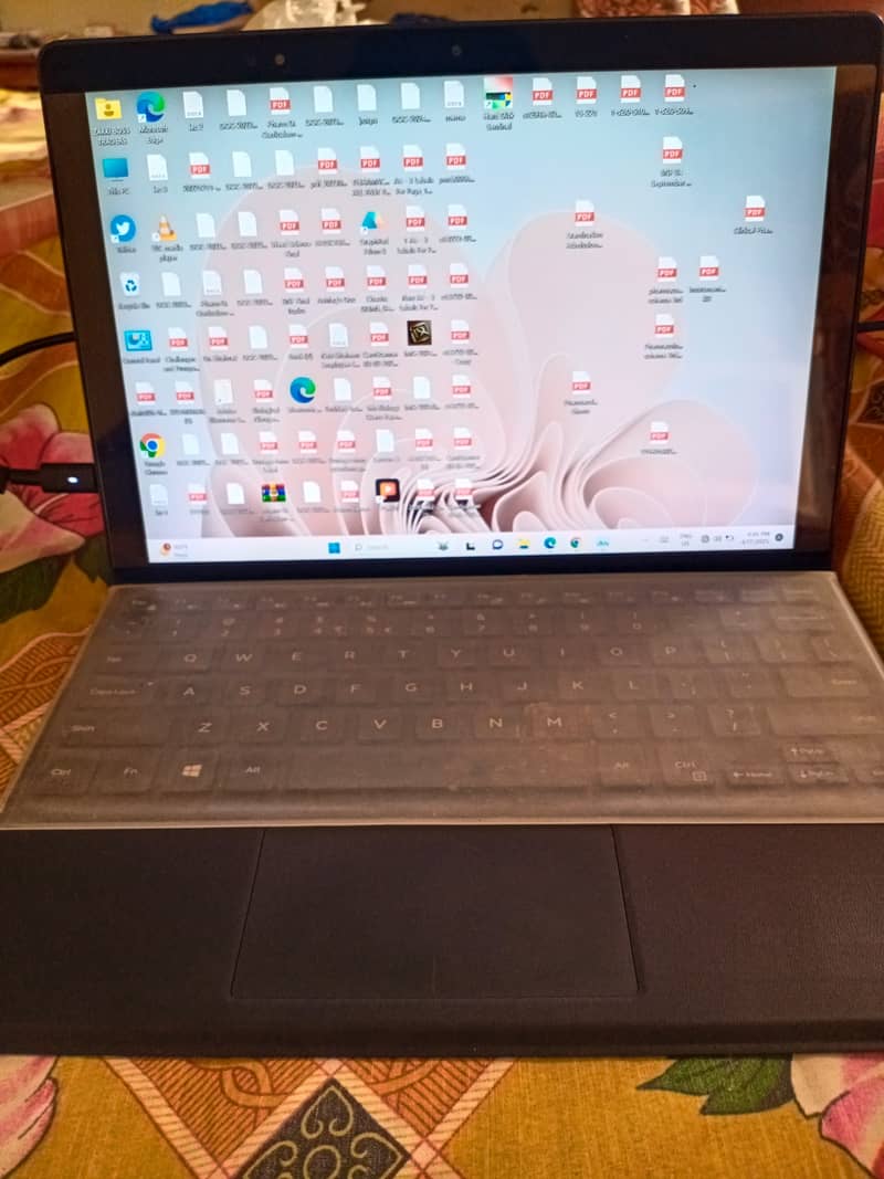 Dell latitude 5285 detachable (2 in 1) 8
