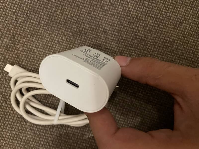 LG V60 Think ka 100% Original Box Pulled Charger 2