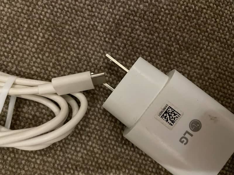 LG V60 Think ka 100% Original Box Pulled Charger 3