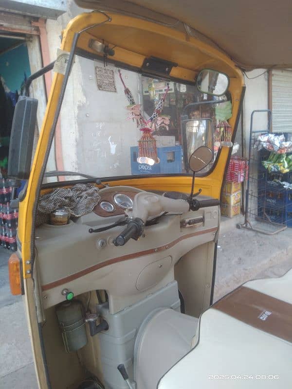 Rickshaw for sale location hafizabad 03076980604 7