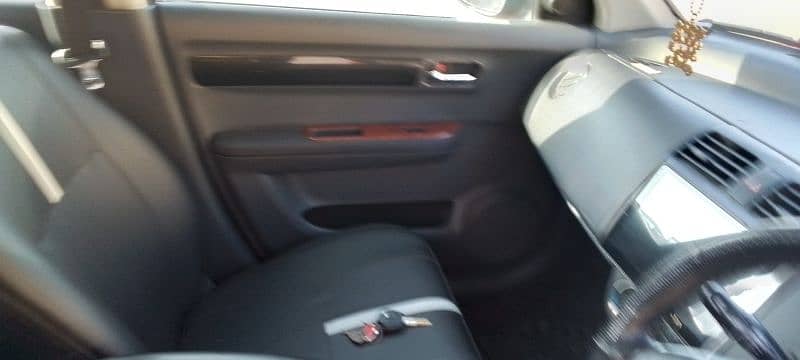 Suzuki Swift 2011 10