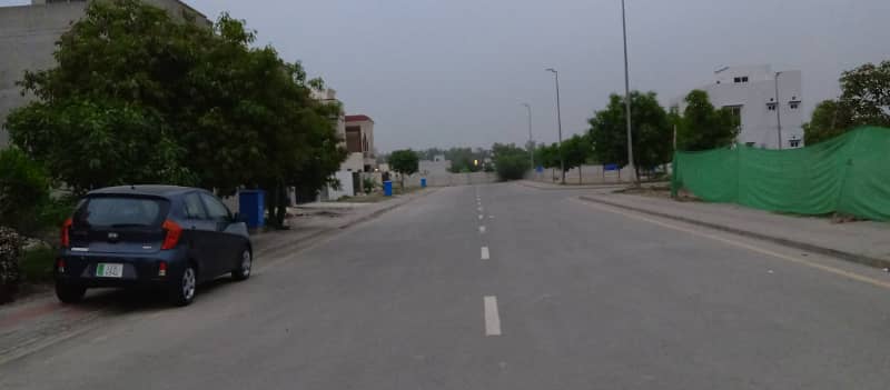 4 Marla Commercial Plot For Sale on 120 Feet Wide Road IN D block Phase 2 Bahria Orchard Lahore. 13
