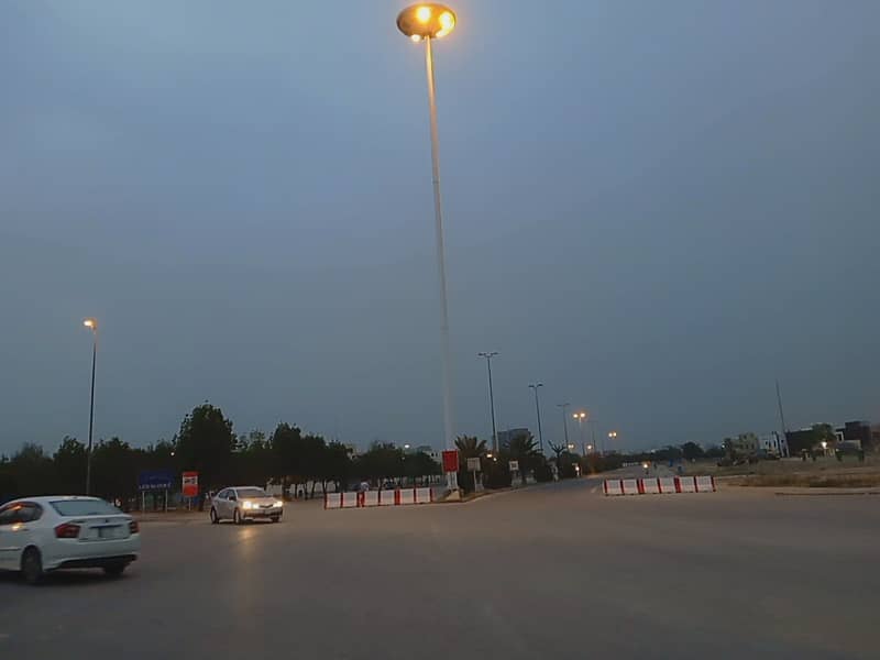 4 Marla Commercial Plot For Sale on 120 Feet Wide Road IN D block Phase 2 Bahria Orchard Lahore. 14