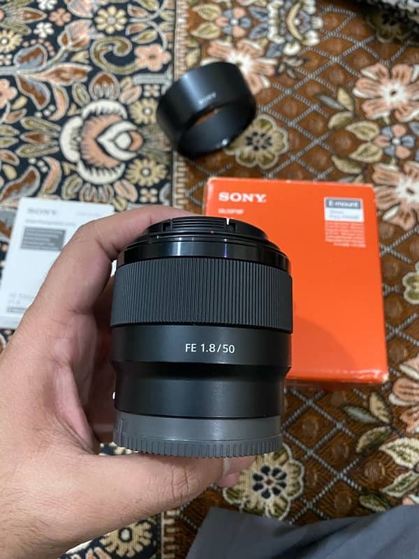 Sony FE 50mm 1.8 E-Mount lens for full frame camera O3l7.4OO47O7 0