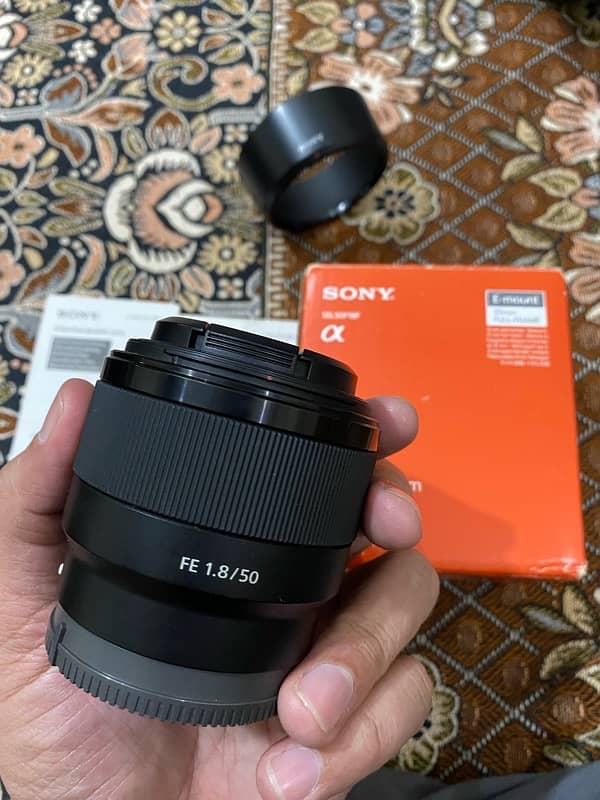 Sony FE 50mm 1.8 E-Mount lens for full frame camera O3l7.4OO47O7 7