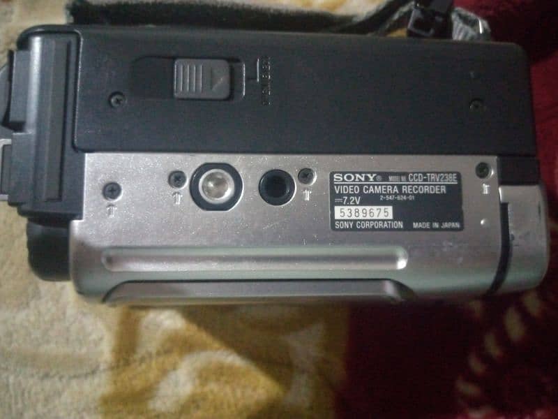 Sony Video Camera Recorder| Hi 8 | 0