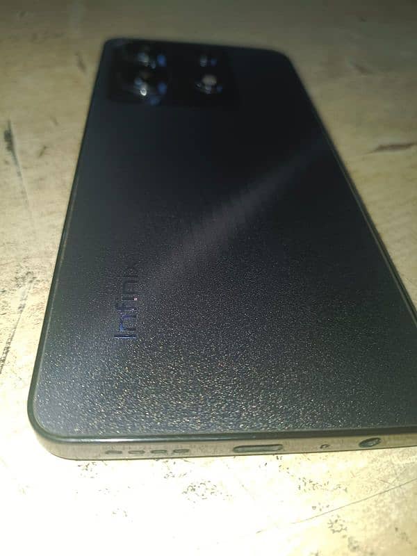 Infinix Note 30 1