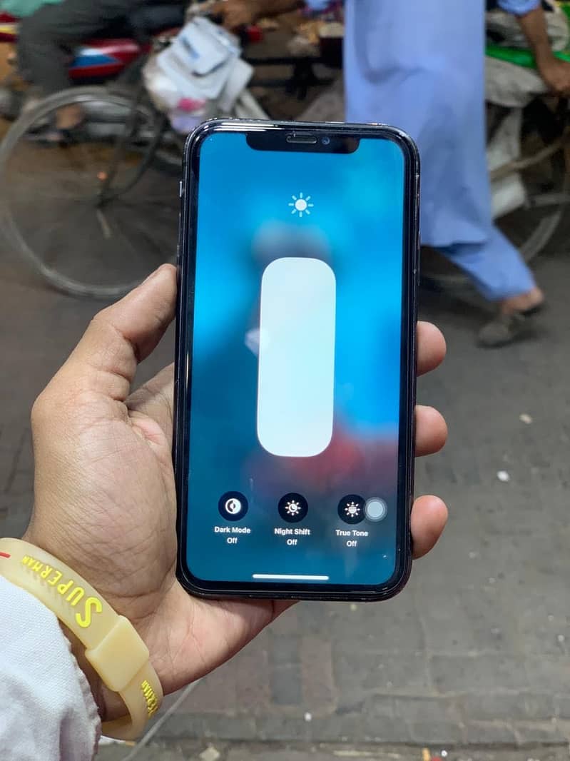 iPhone 11 jv 3