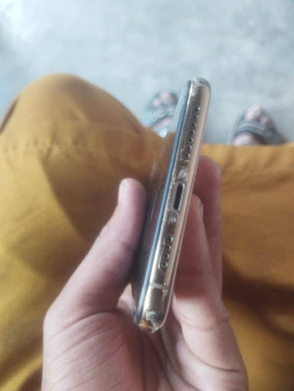 I phone xs max all orignal 64gb 0