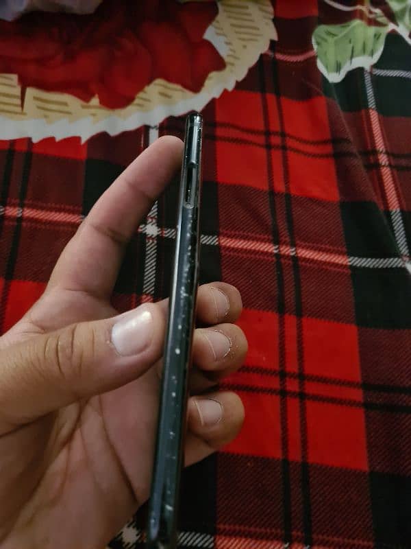 v 30 plus 128gb PTA exchange possible 3