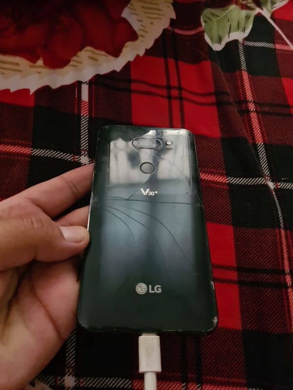 v 30 plus 128gb PTA exchange possible 7