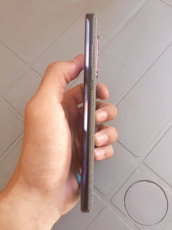 Motorola edge plus 1