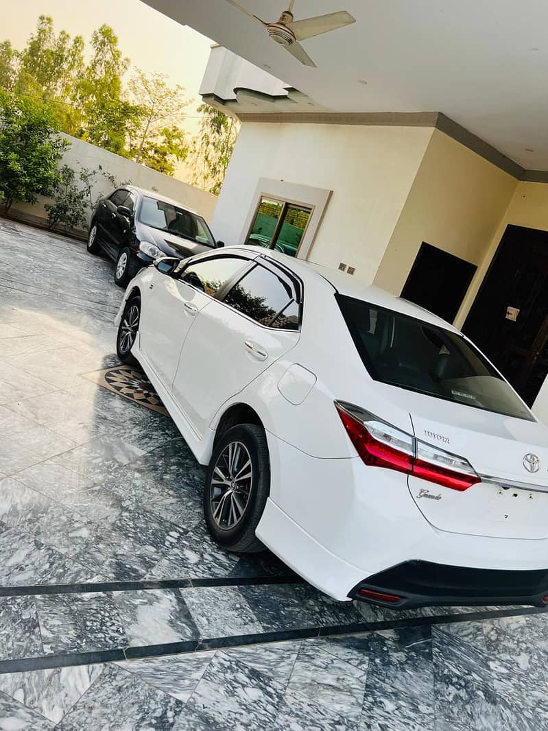 Toyota Corolla Altis Grande 1.8 2021 Model 1