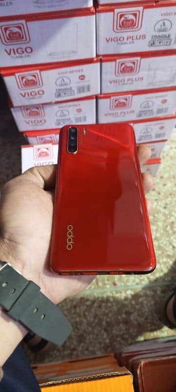oppo F15 0