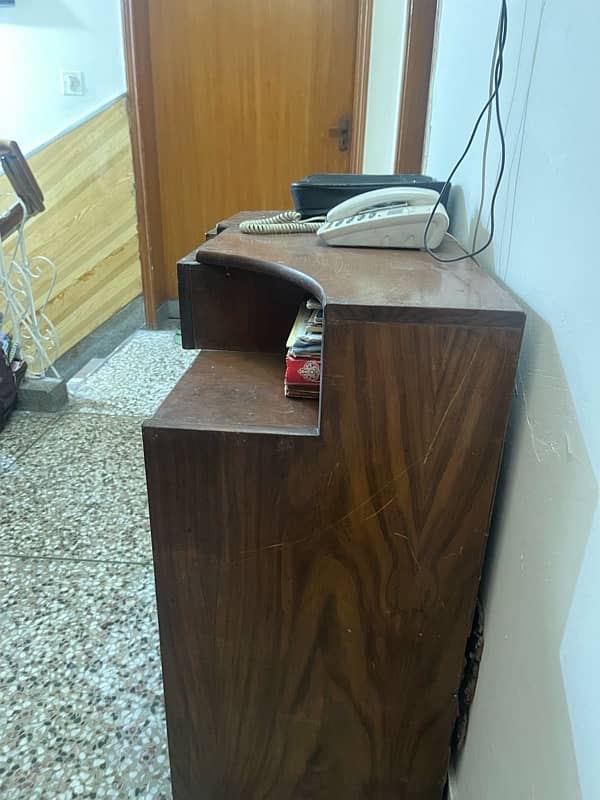 dressing table & side tables going cheep 2