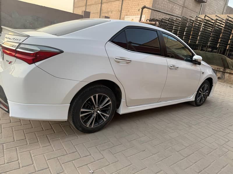 Toyota Corolla Altis Grande X CVT_i  2021 1.8 9