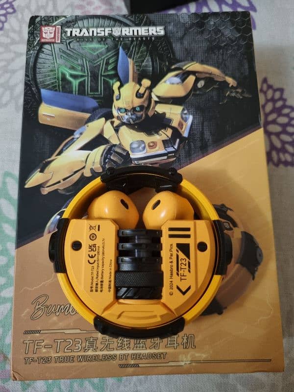 Transformers bumblebee earbuds 0