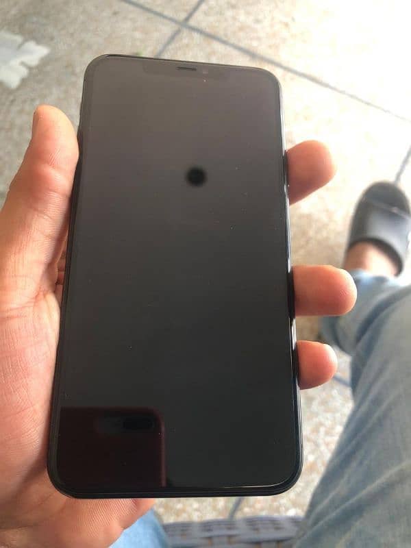 i phone 11 pro max 5