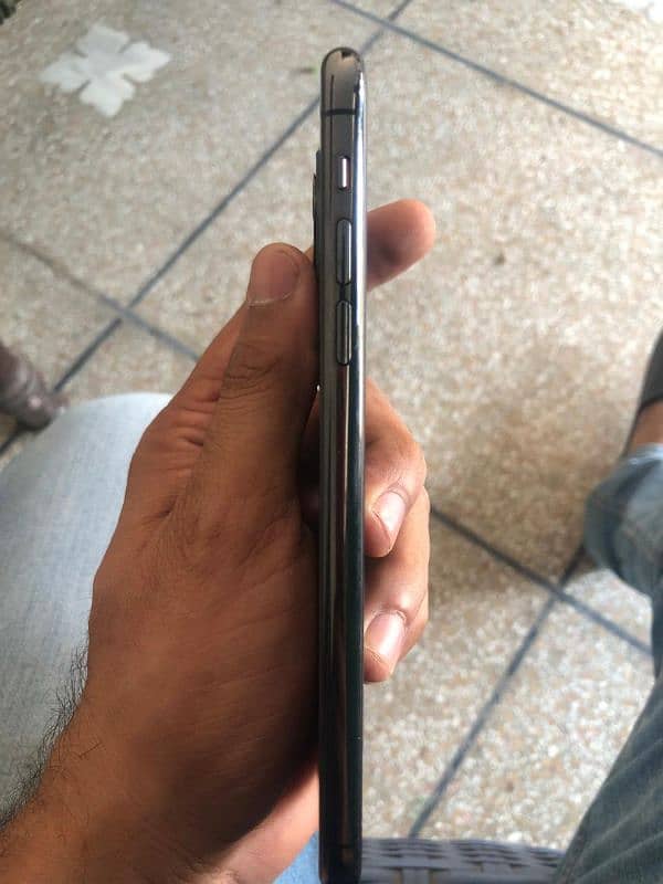 i phone 11 pro max 6