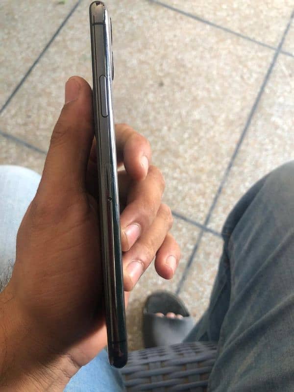 i phone 11 pro max 7