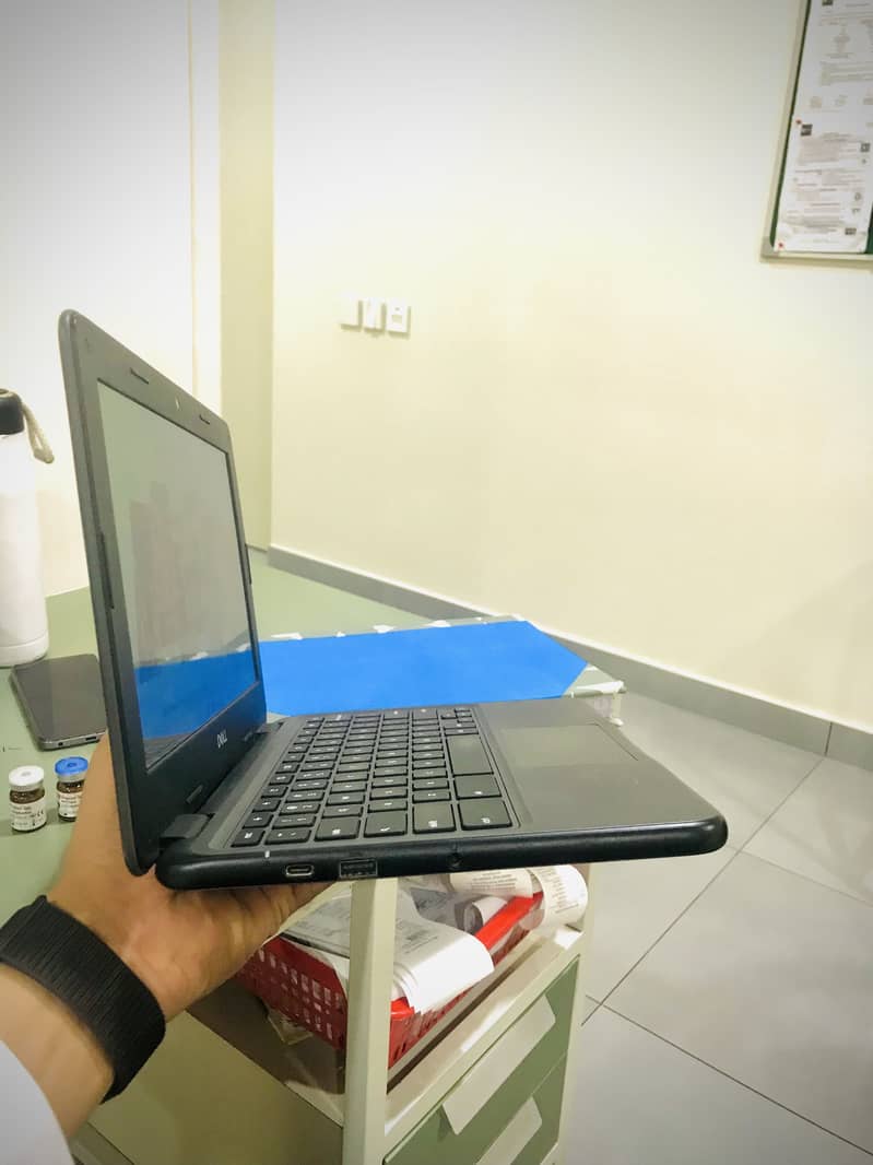 Dell Chromebook 3100 | 4GB RAM+32GB Storage | Touch Screen | Playstore 3