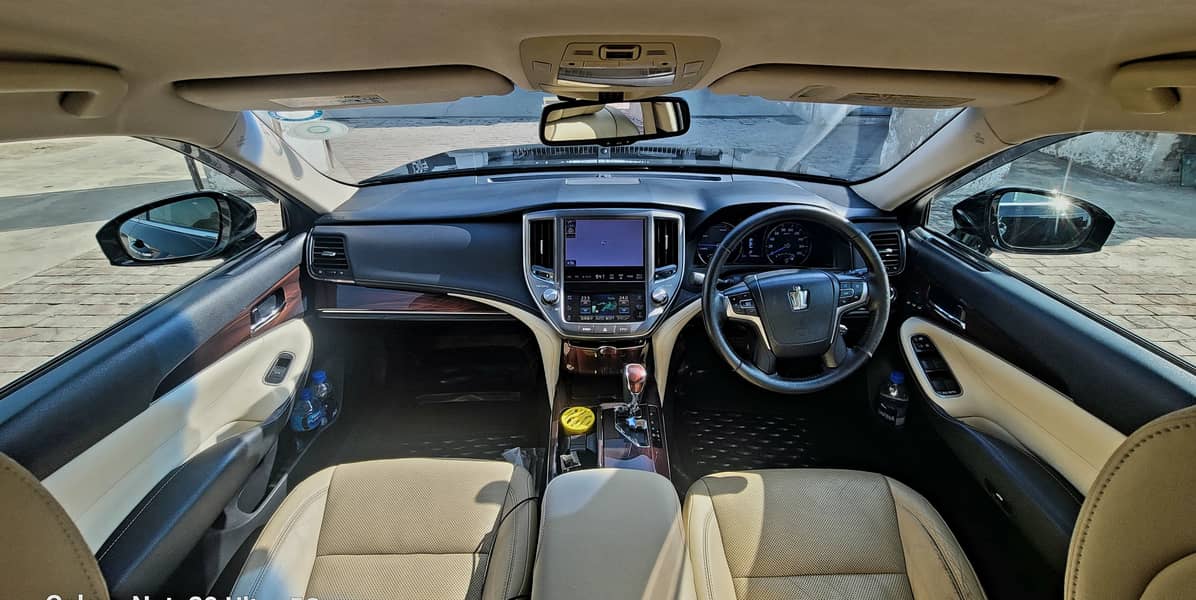 Toyota CROWN ROYAL SALOON G 10
