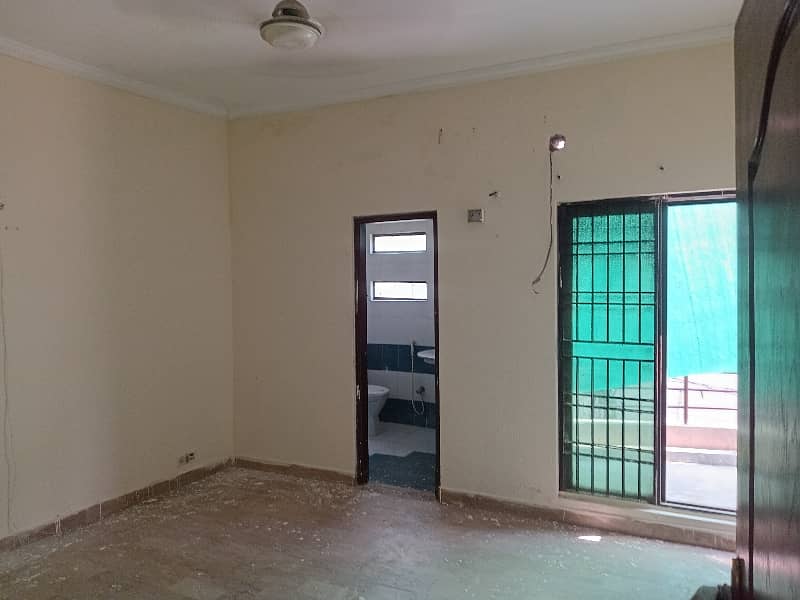 5 Marla Upper Portion In Lahore Is Available For rent 0