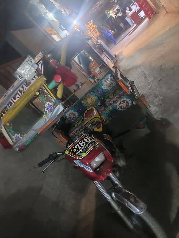 good condition chinchi rickshaw03069877392 /03084327558 2