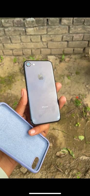 iPhone 7 PTA OFFICIAL APPROVED 32 Gb 4