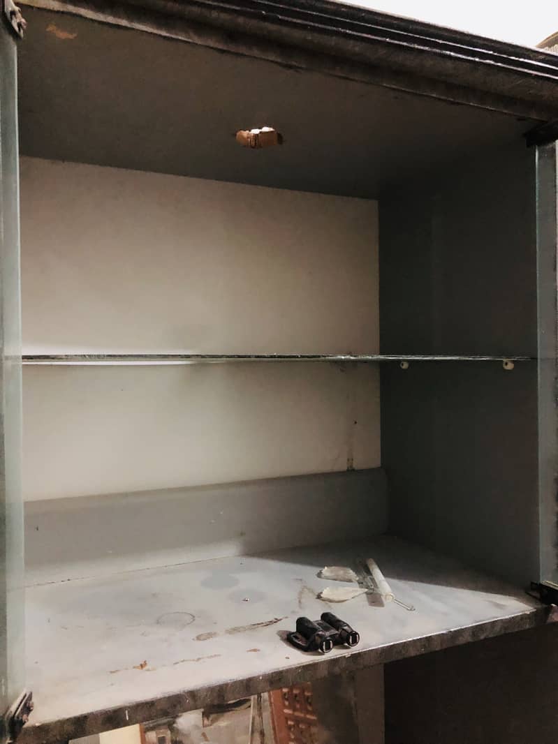 Shelf/Divider/Rack 5