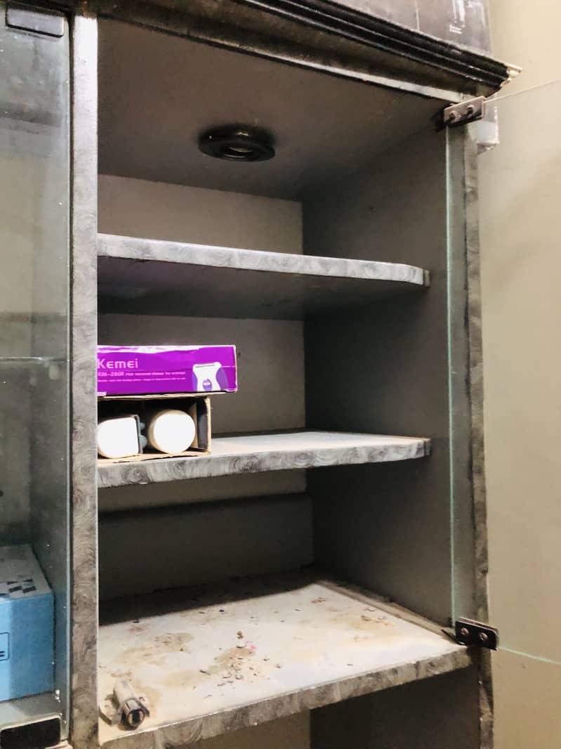 Shelf/Divider/Rack 7
