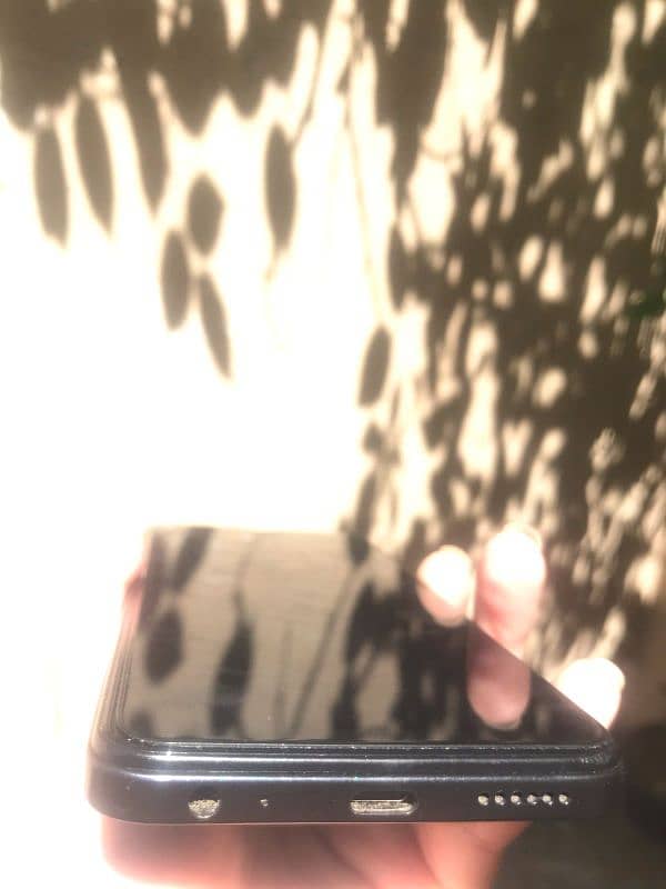 ITEL A70  8+4/256 GB 3