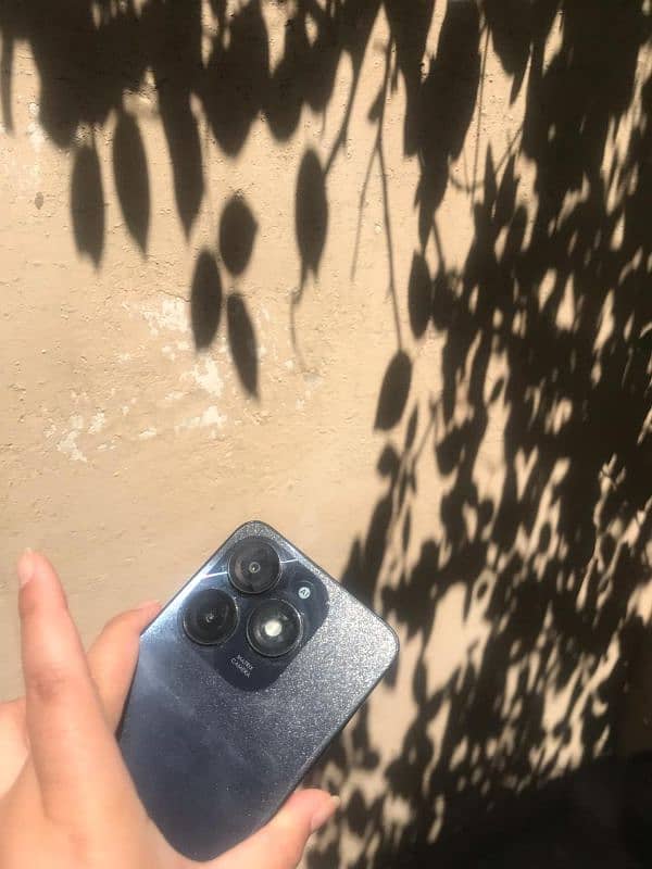 ITEL A70  8+4/256 GB 4