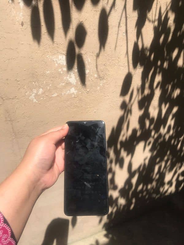 ITEL A70  8+4/256 GB 5