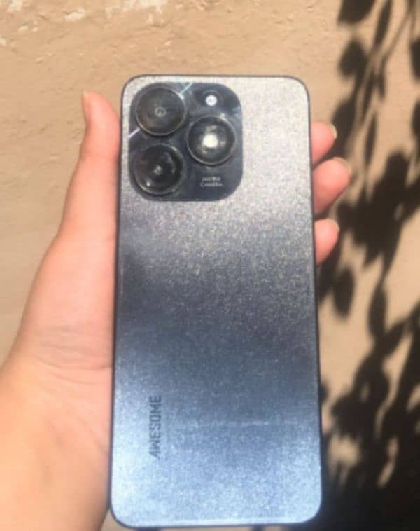 ITEL A70  8+4/256 GB 11