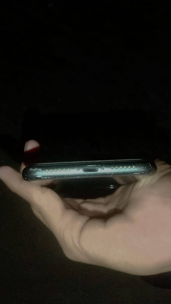 iPhone 11 non pta jv WhatsApp number 03303936683 2