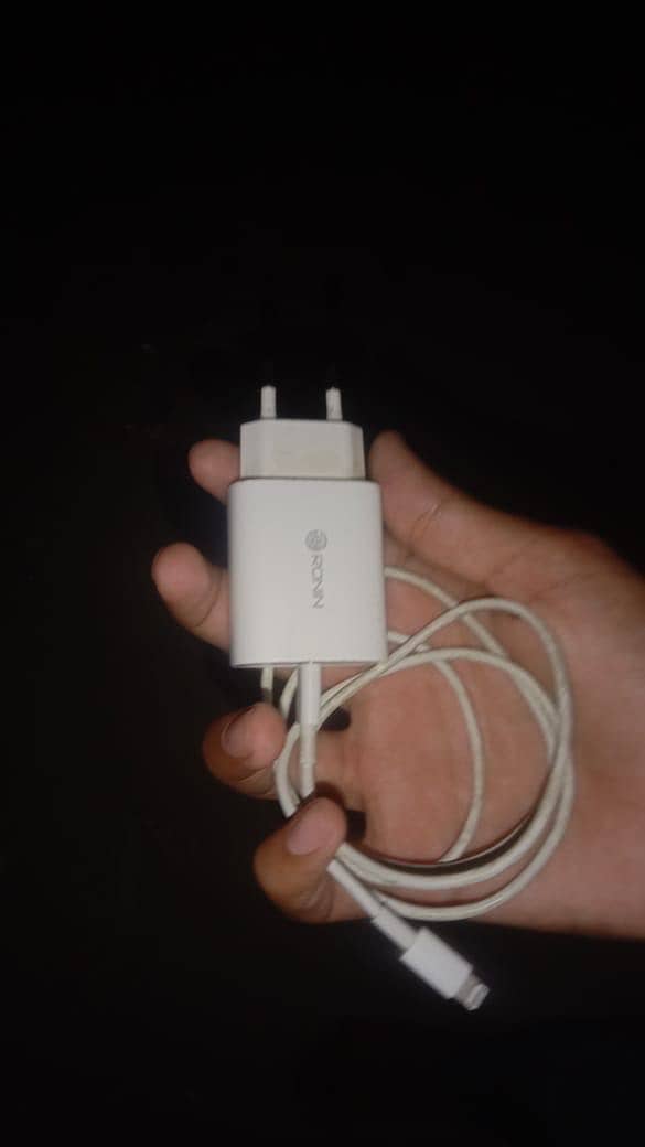 iPhone 11 non pta jv WhatsApp number 03303936683 4