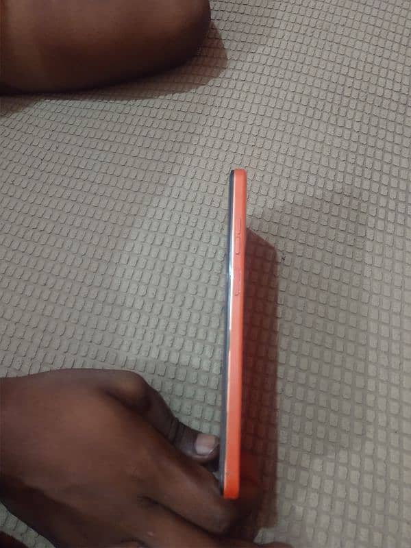Moto g04 1