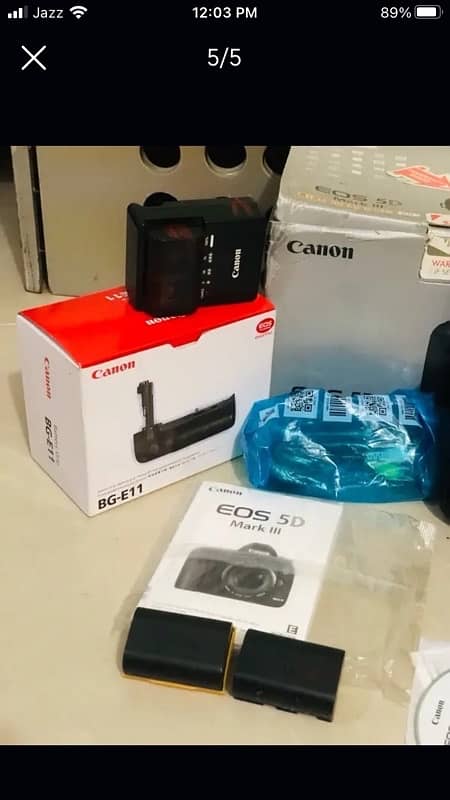 canon mark 3 with 28 90 lens with gripe 1