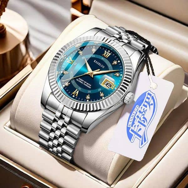 •  Crafted for precision and style •  A timeless accessore 3