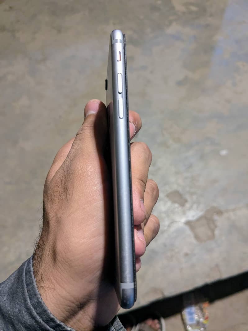 Apple iPhone 6 1