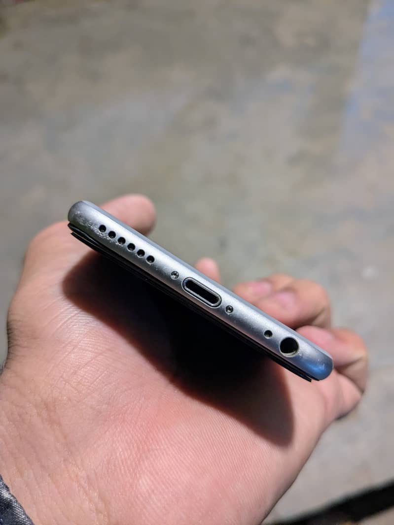 Apple iPhone 6 2