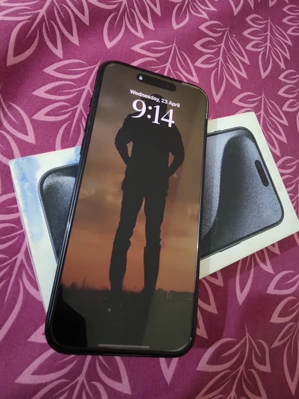 IPHONE 15 PRO MAX 1