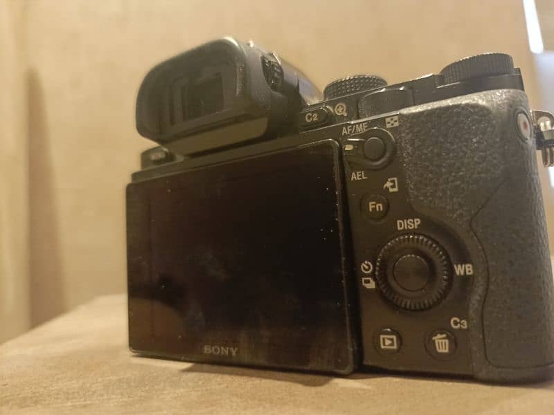 Sony a7 Body Only | 50mm FE 6