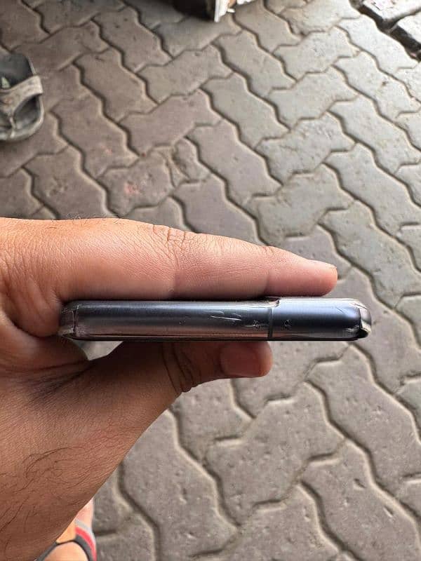samsung galaxy s21.128 Gb 3