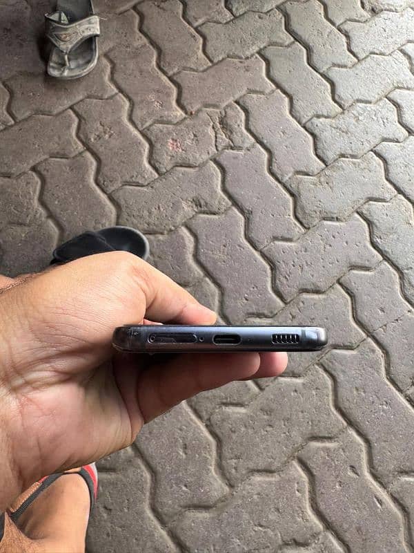 samsung galaxy s21.128 Gb 4