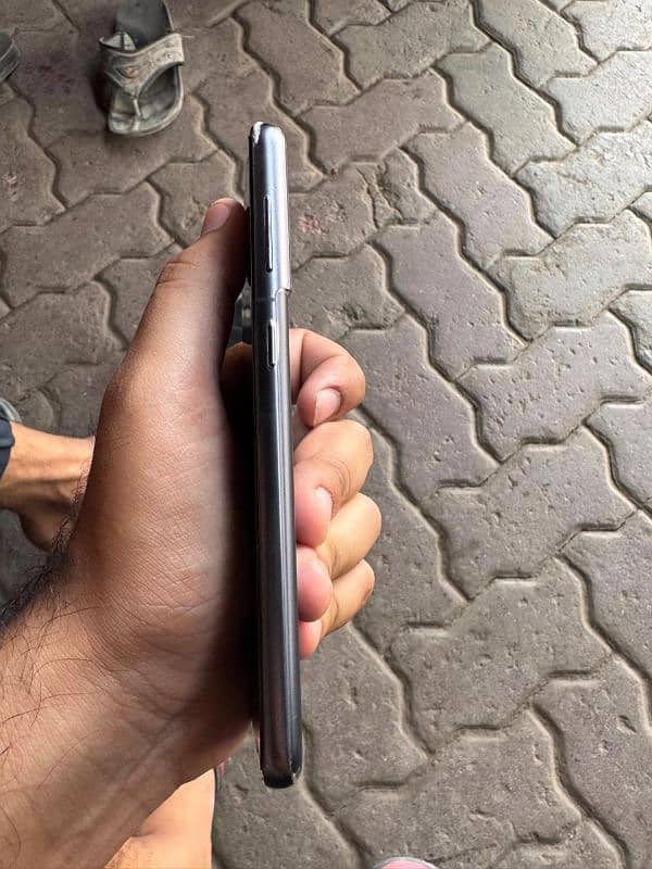 samsung galaxy s21.128 Gb 5