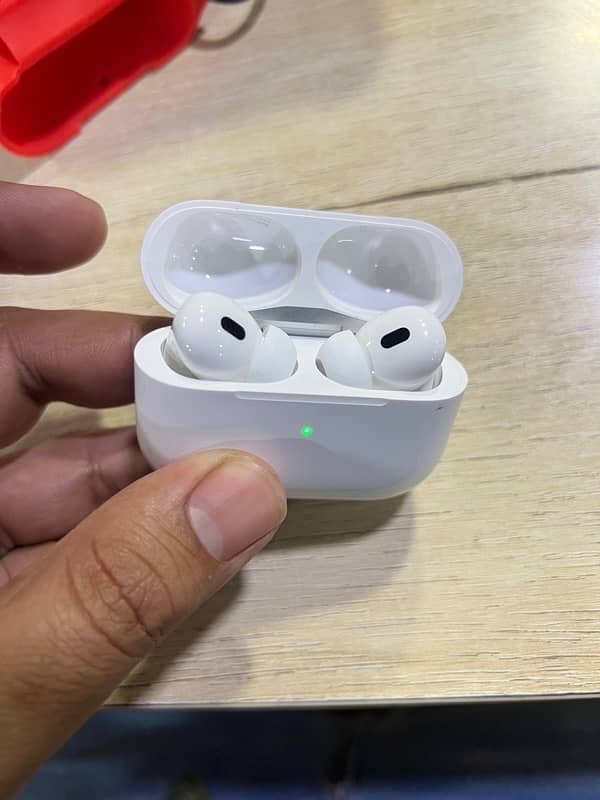 AirPods Pro 2. 2